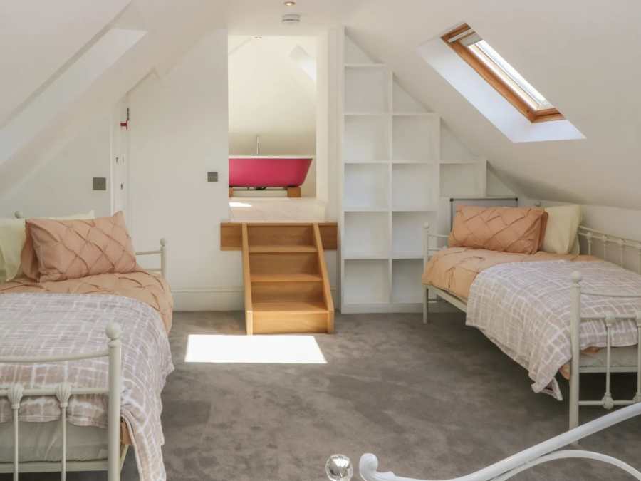 Ash Villa, Holmfirth