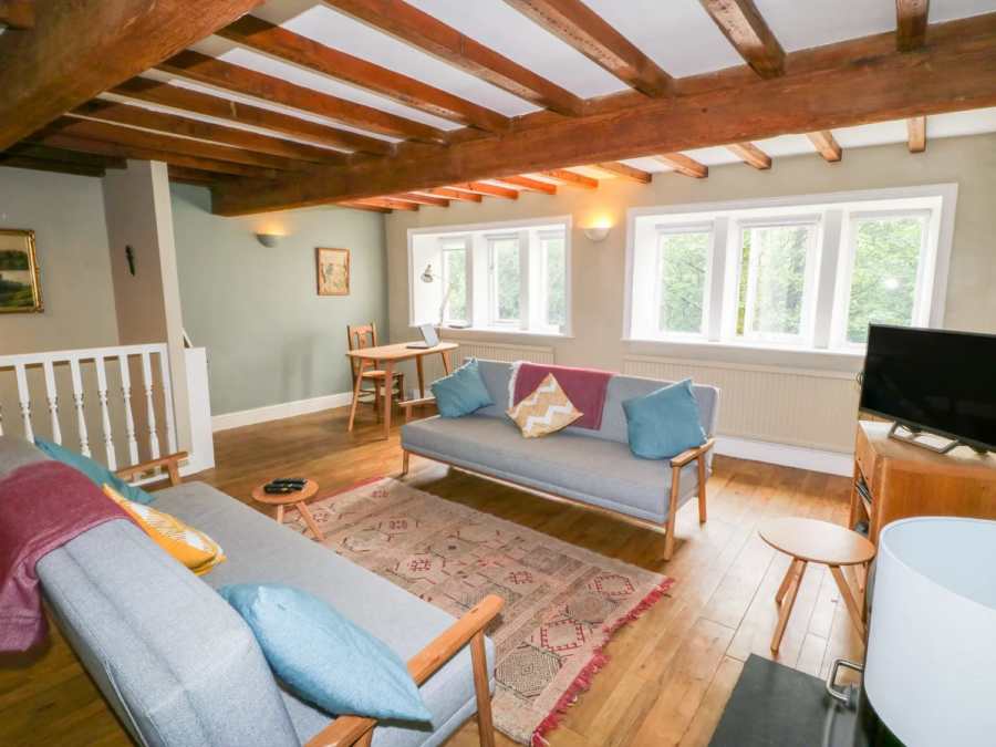 Bamforth Cottage, Holmbridge