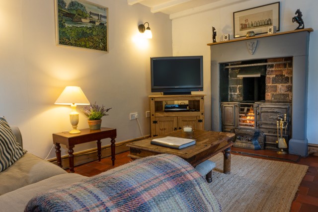 Bankside Cottage 1