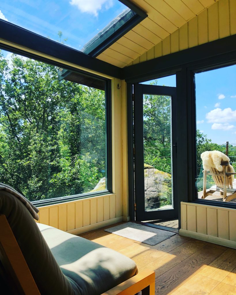 Boulder Field Cabin & Hot Tub 3