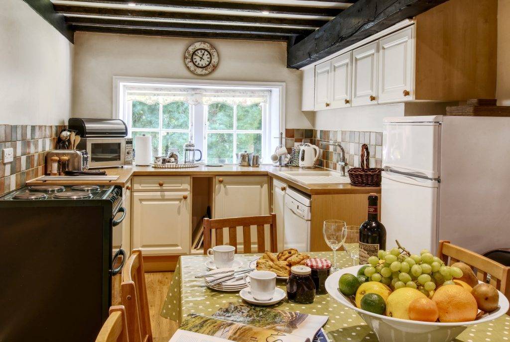 Hopton Hall Holiday Cottages 15