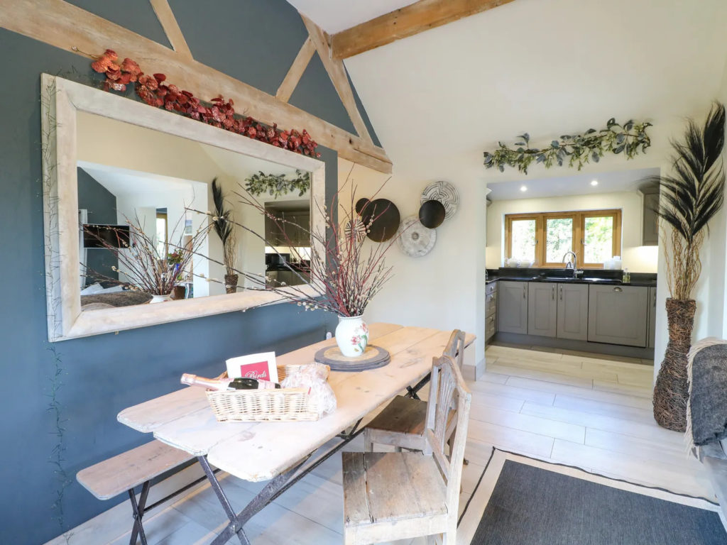 Ladycroft Barn 2