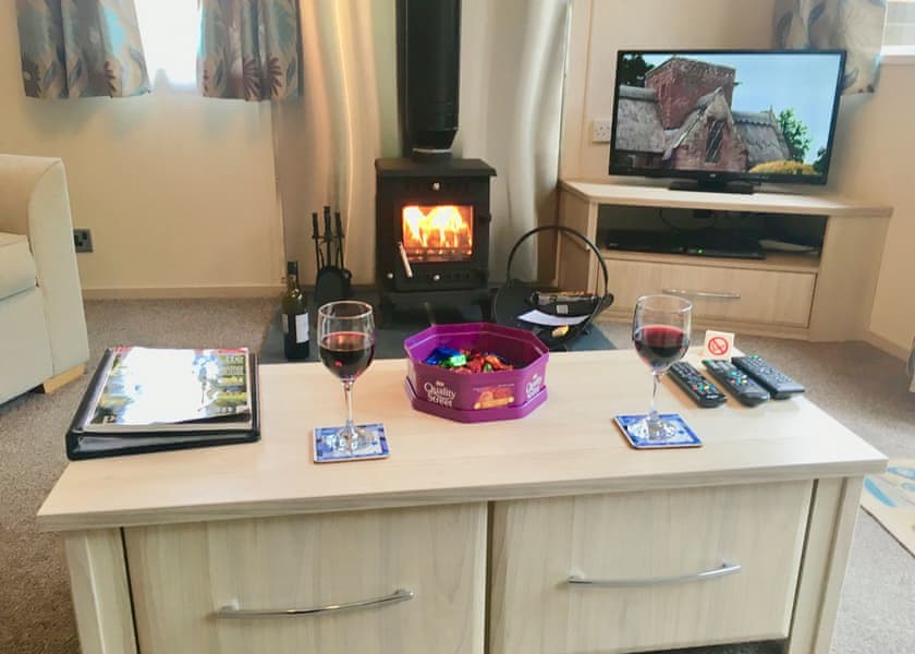 Longnor Wood Holiday Park 8