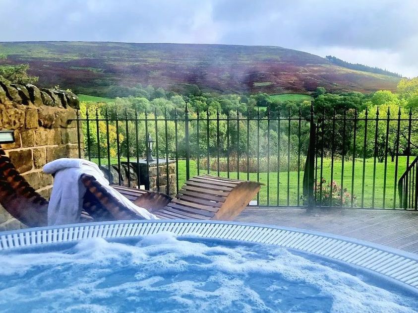 Losehill House 6