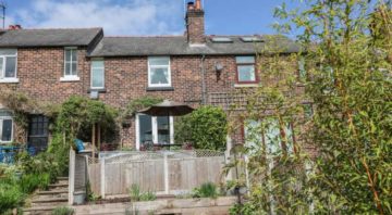 Lucky Cottage, Foxt near to Alton Towers