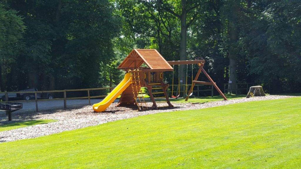 Hopton Hall Holiday Cottages 1