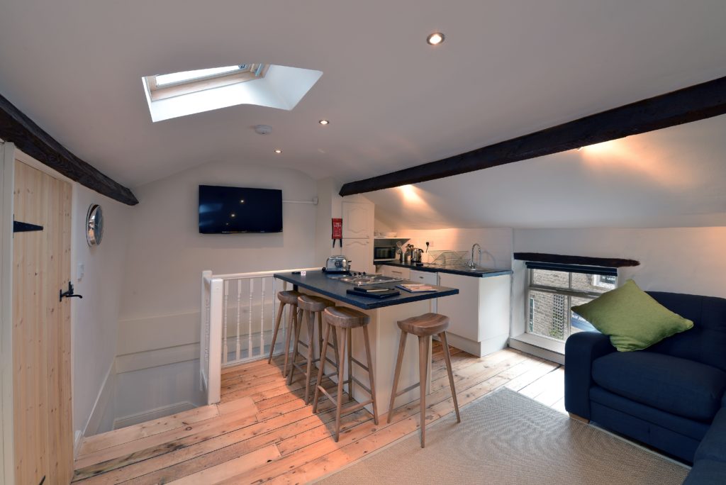Three Roofs Café and Holiday Let 6